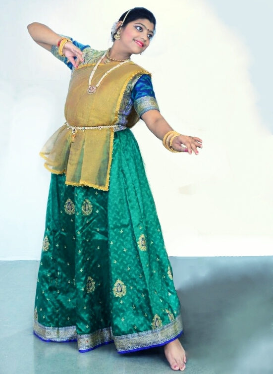 Mughal Lehenga – nayantaara.in